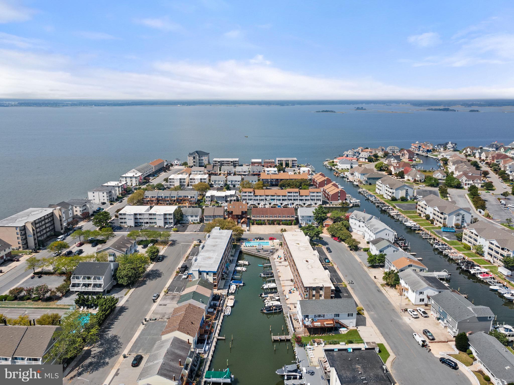 CAINE HARBOR MILE - Residential