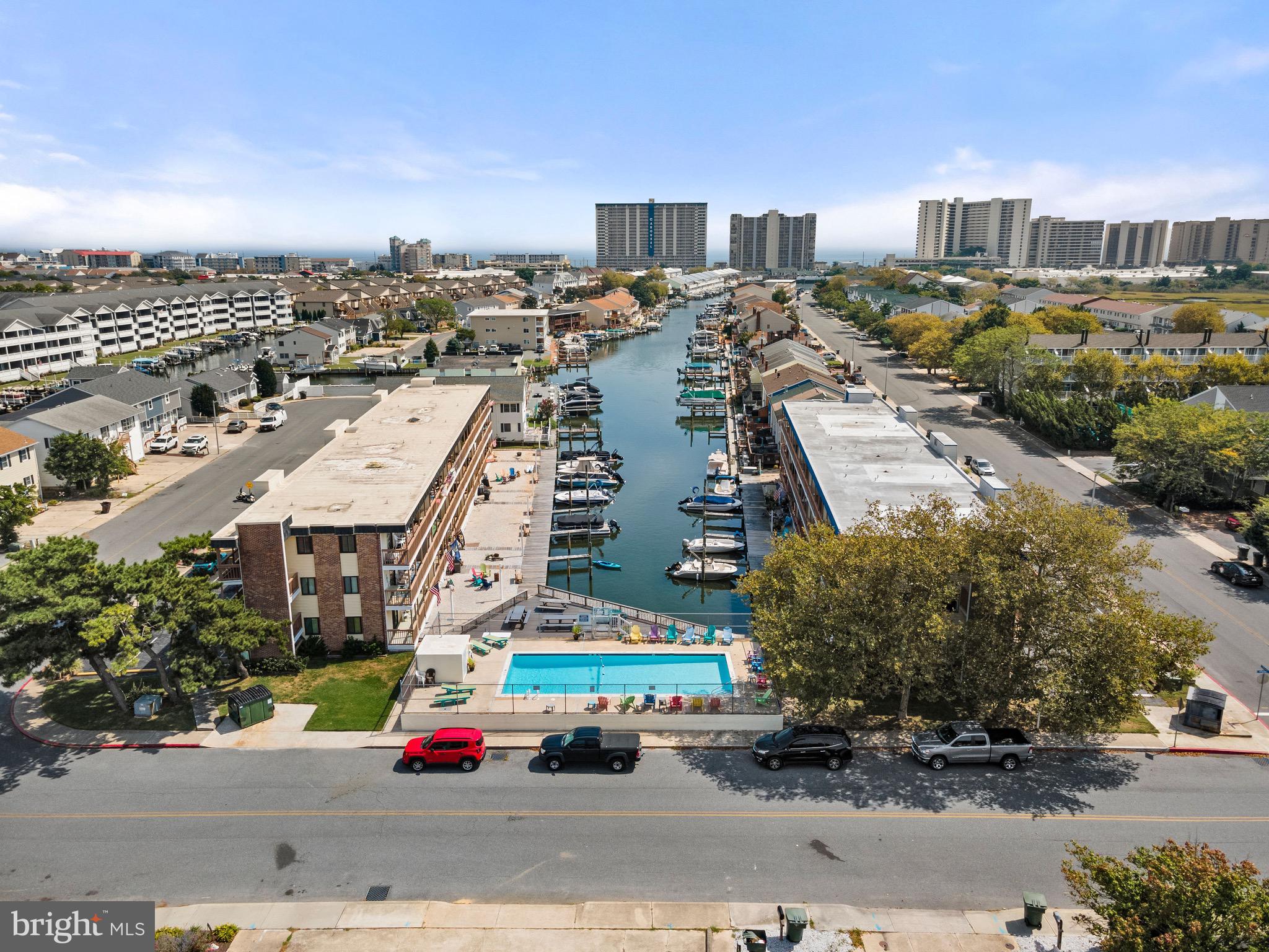 CAINE HARBOR MILE - Residential