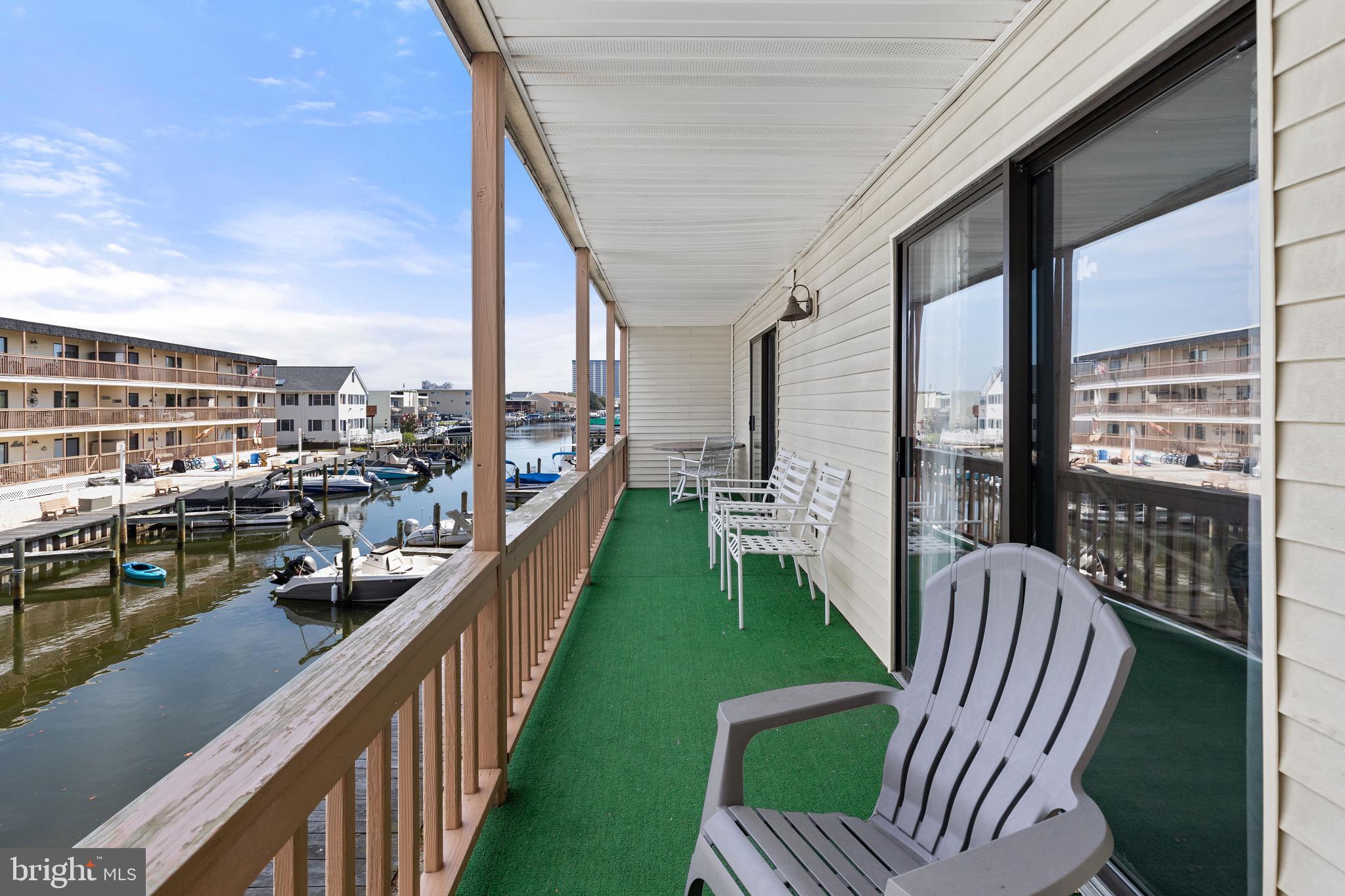 CAINE HARBOR MILE - Residential