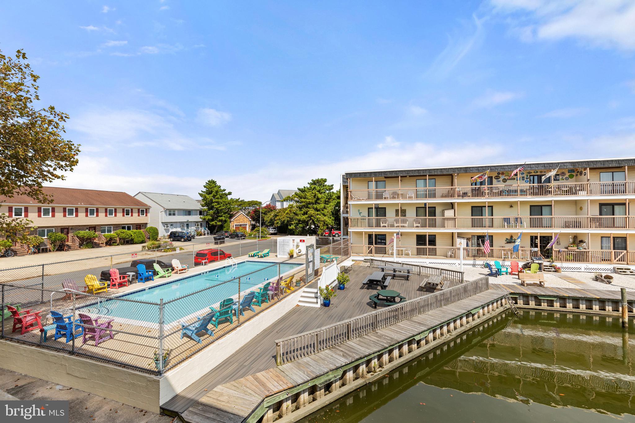 CAINE HARBOR MILE - Residential