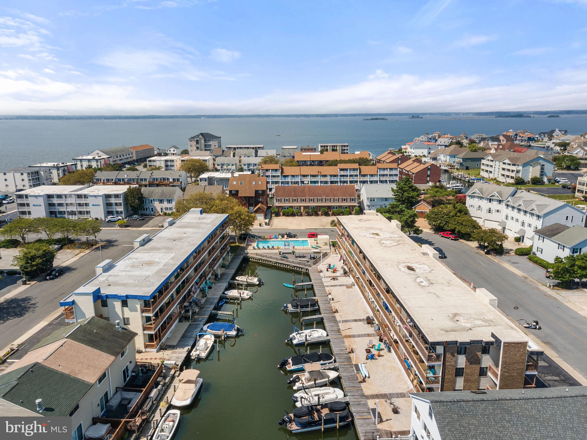 CAINE HARBOR MILE - Residential