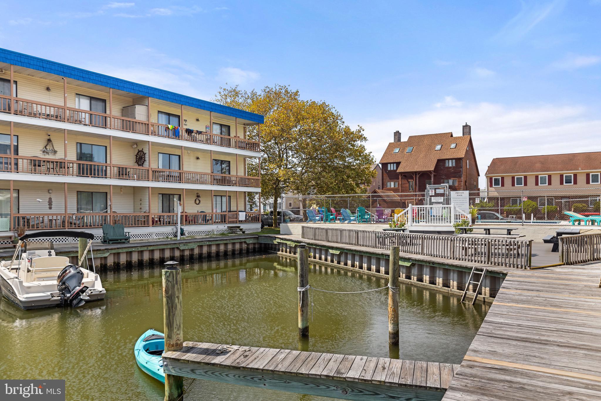 CAINE HARBOR MILE - Residential