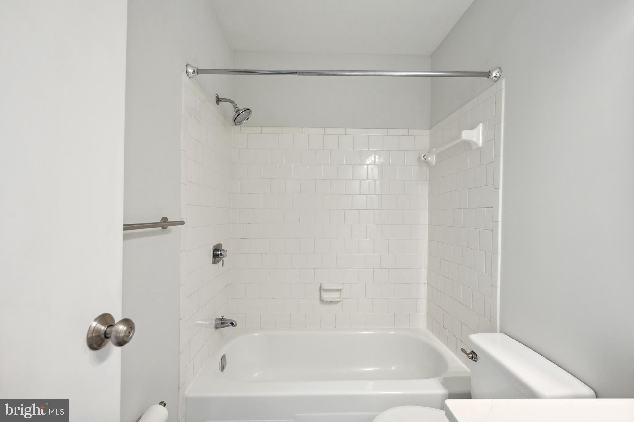 TERRACE TOWNHOUSES OF ANNANDALE - Residential