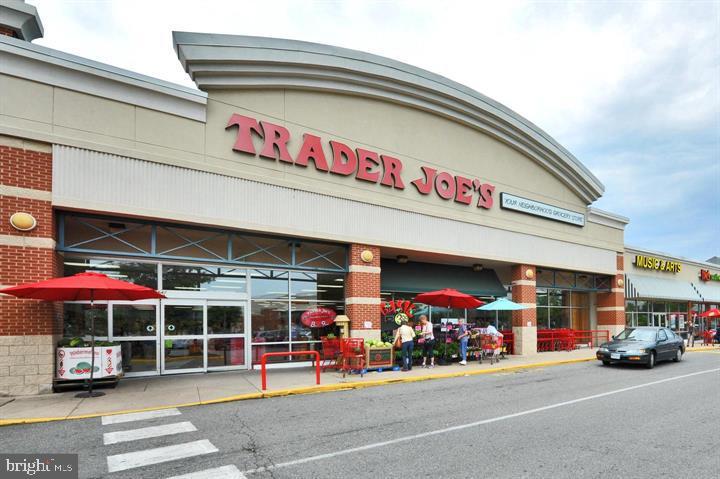 TERRACE TOWNHOUSES OF ANNANDALE - Residential