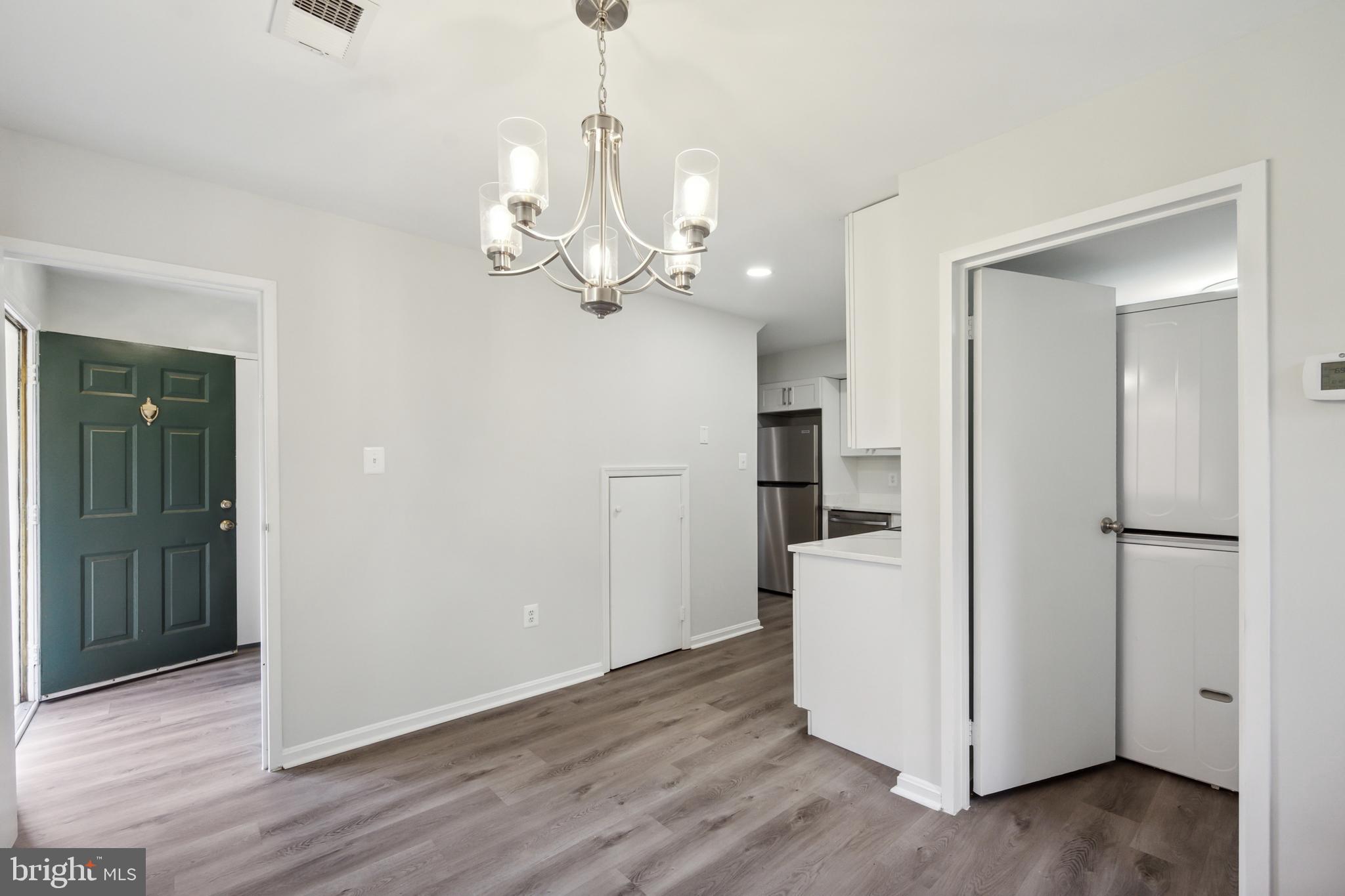 TERRACE TOWNHOUSES OF ANNANDALE - Residential