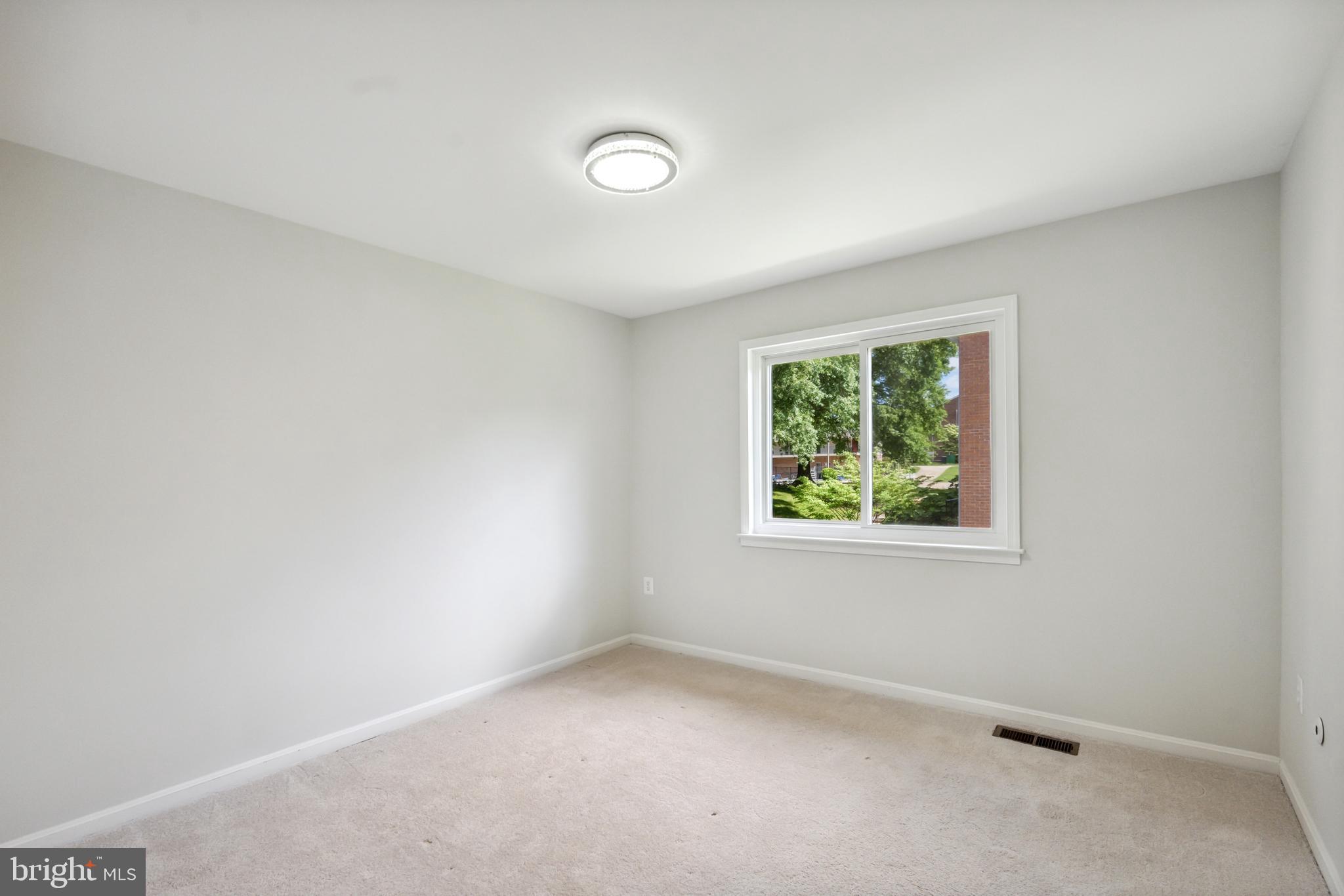 TERRACE TOWNHOUSES OF ANNANDALE - Residential