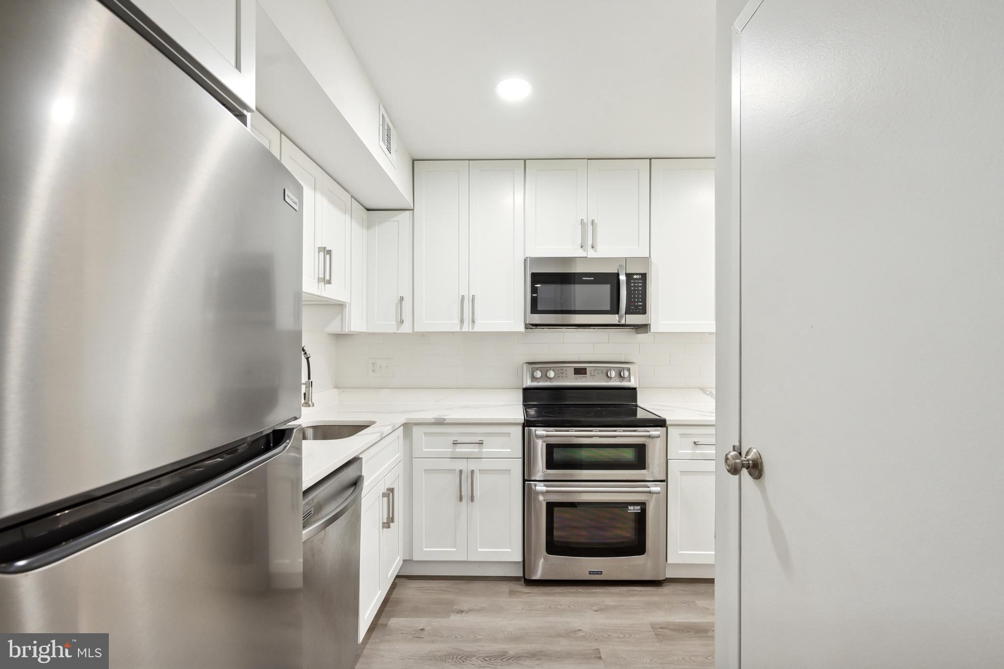 TERRACE TOWNHOUSES OF ANNANDALE - Residential