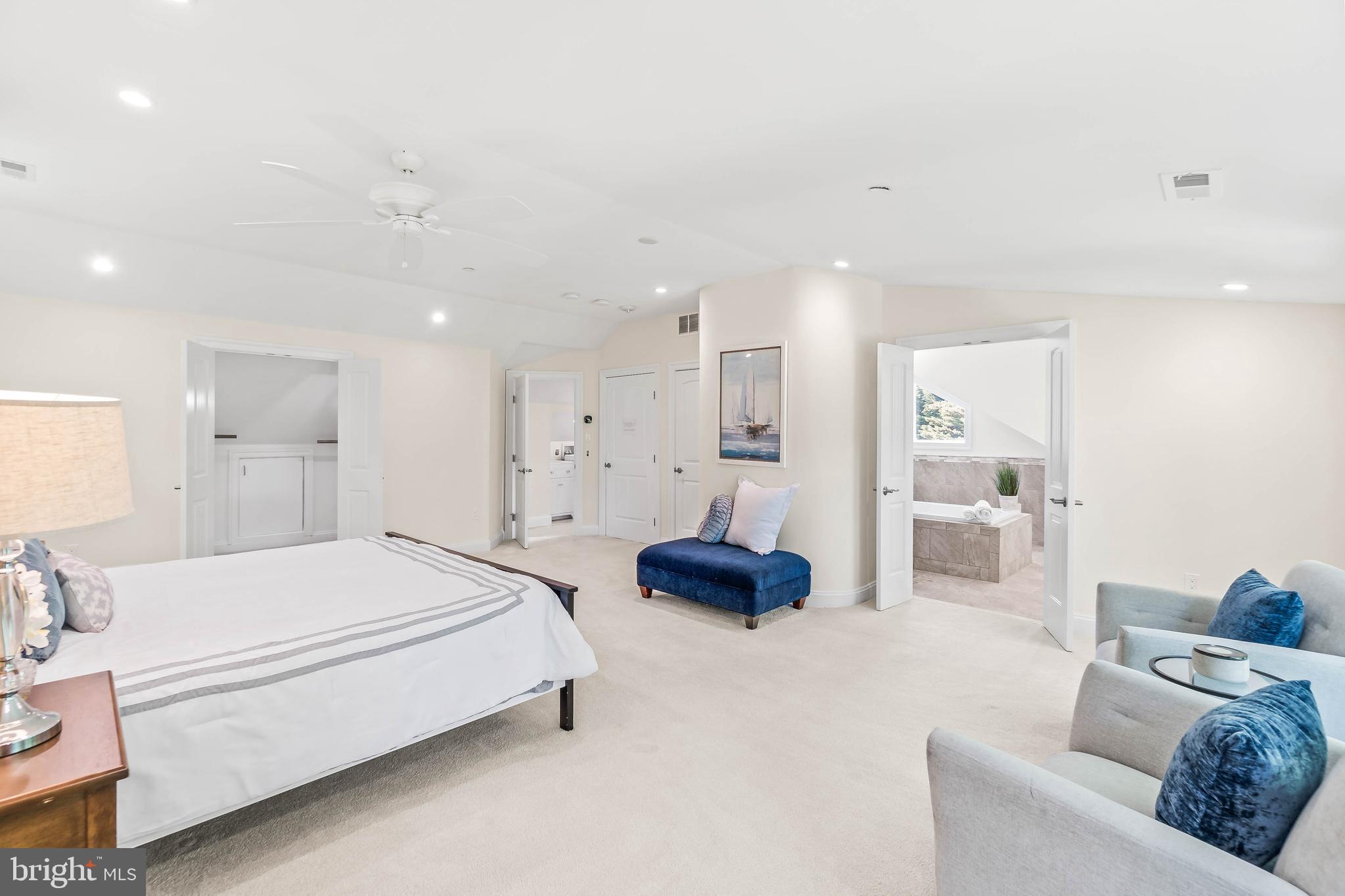 QUEEN ANNE ESTATES - Residential