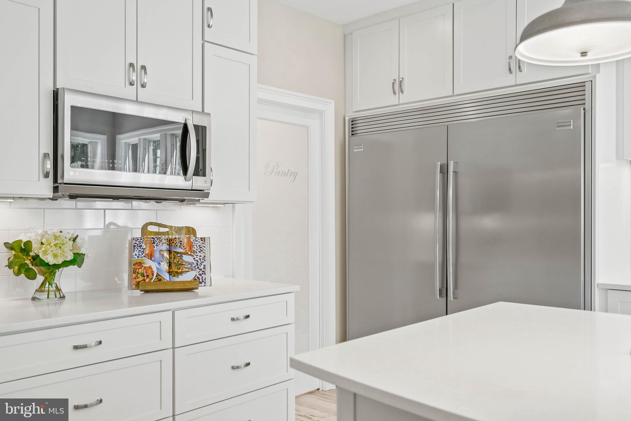 QUEEN ANNE ESTATES - Residential