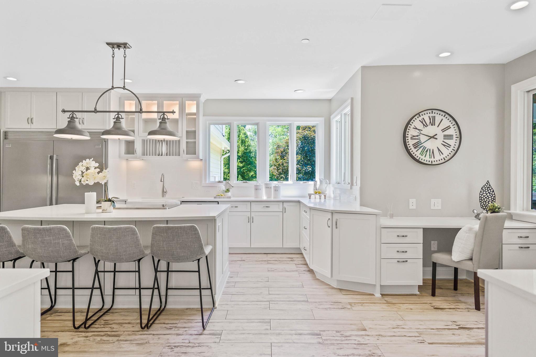 QUEEN ANNE ESTATES - Residential