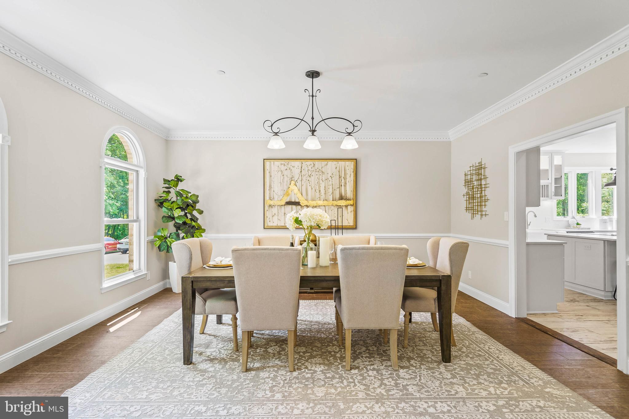 QUEEN ANNE ESTATES - Residential