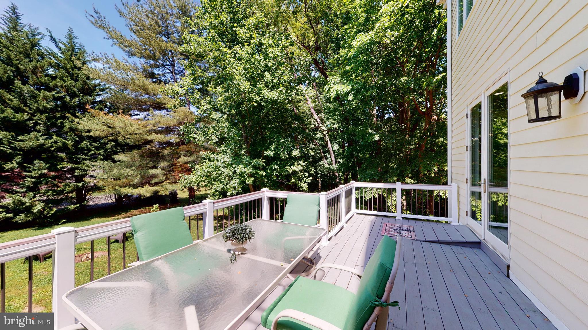 QUEEN ANNE ESTATES - Residential