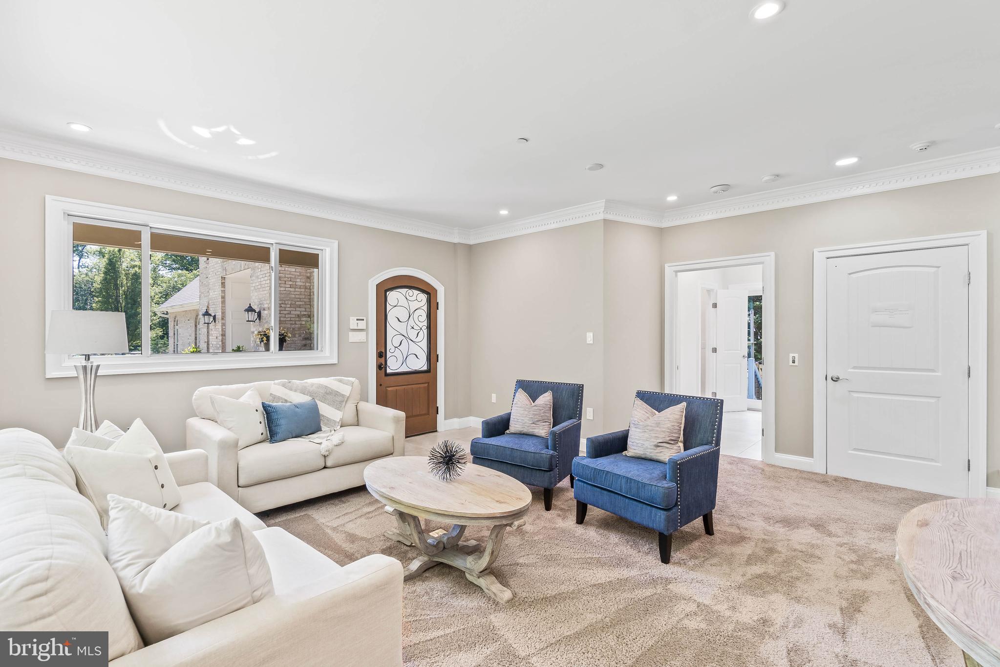 QUEEN ANNE ESTATES - Residential