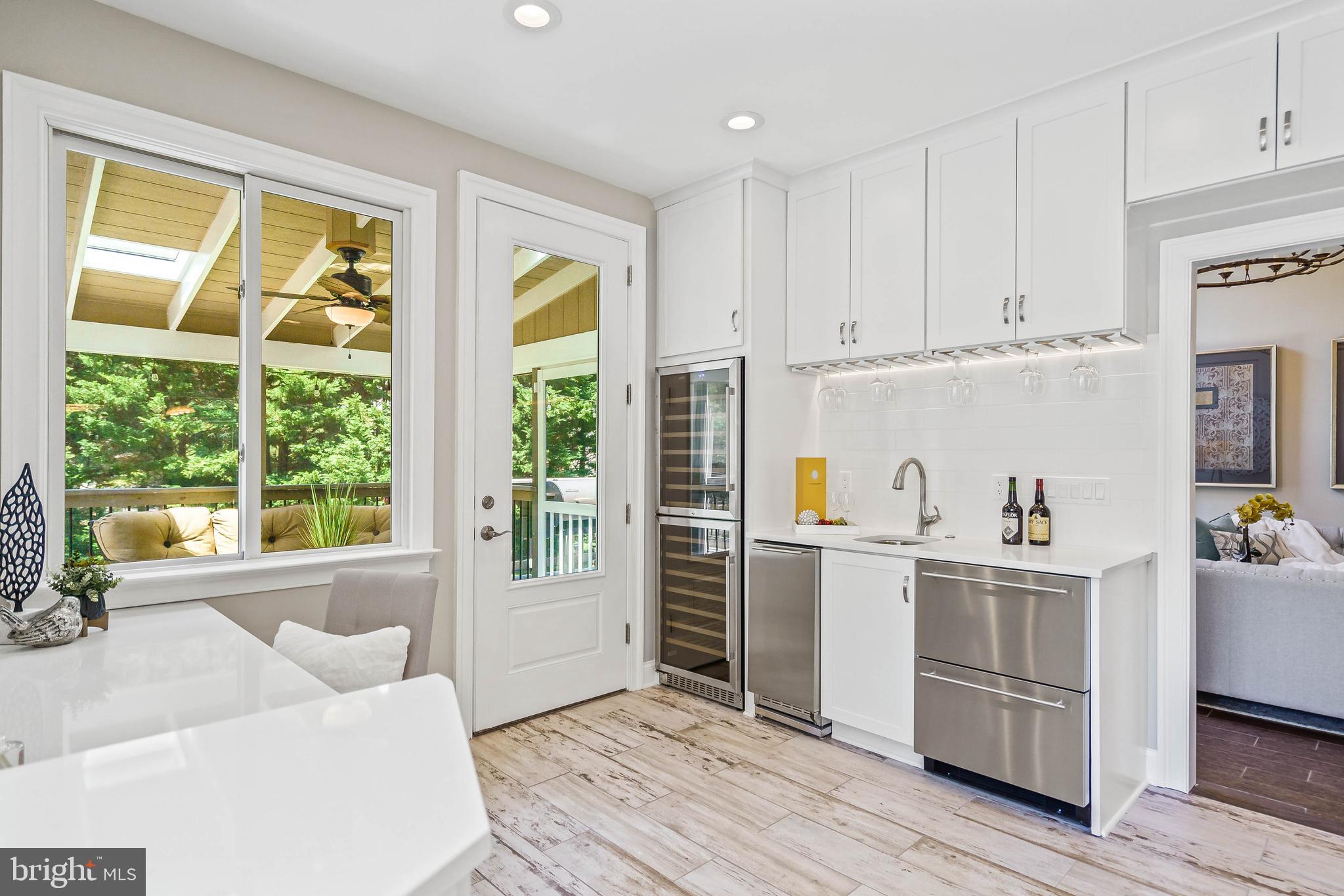 QUEEN ANNE ESTATES - Residential