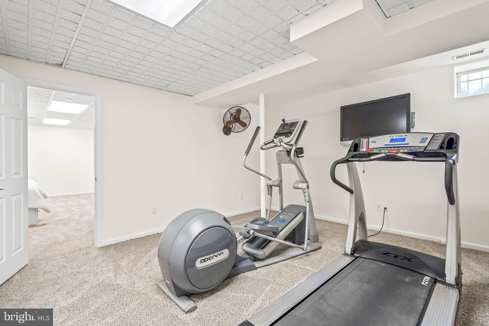 QUEEN ANNE ESTATES - Residential