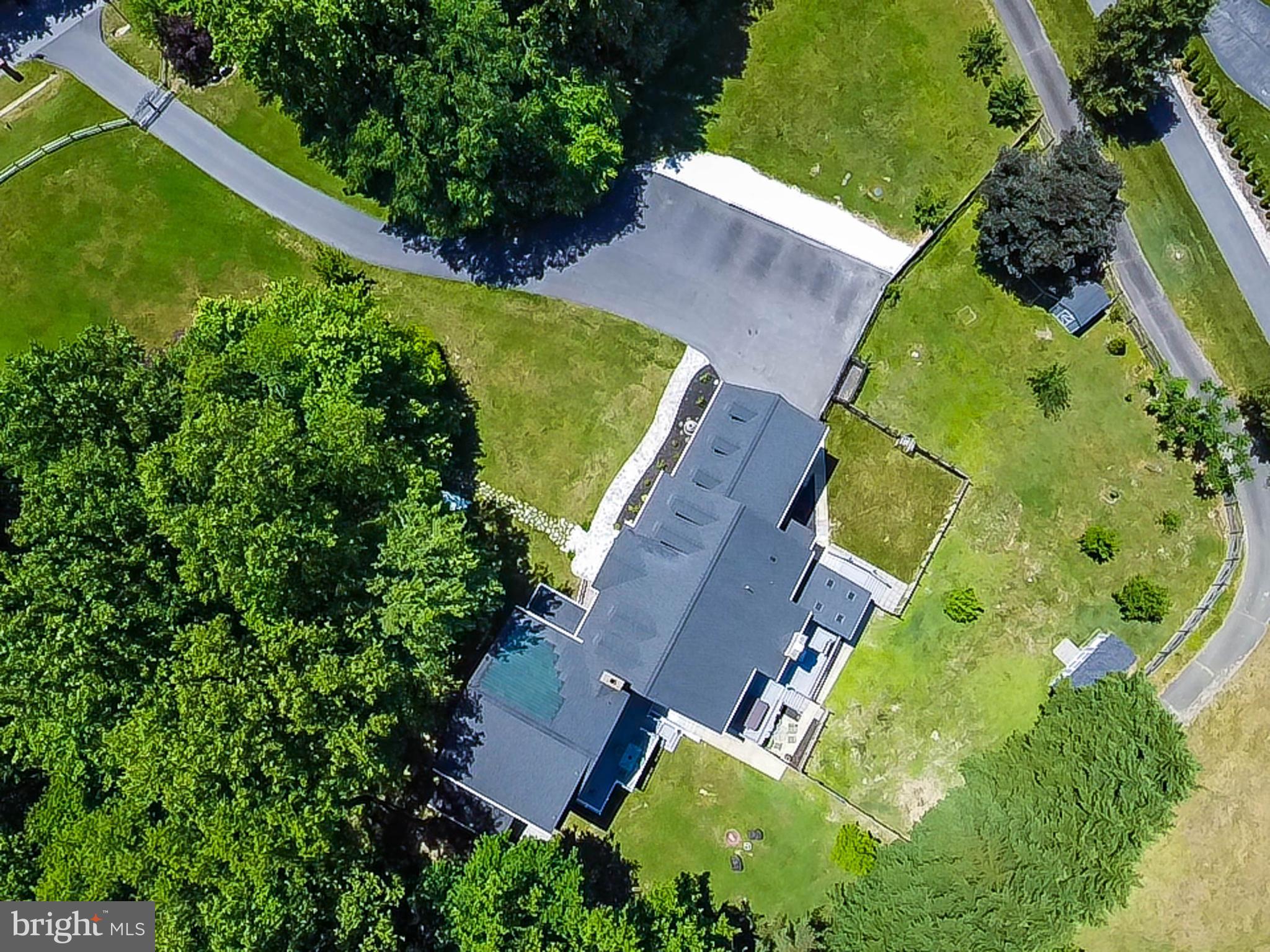 QUEEN ANNE ESTATES - Residential