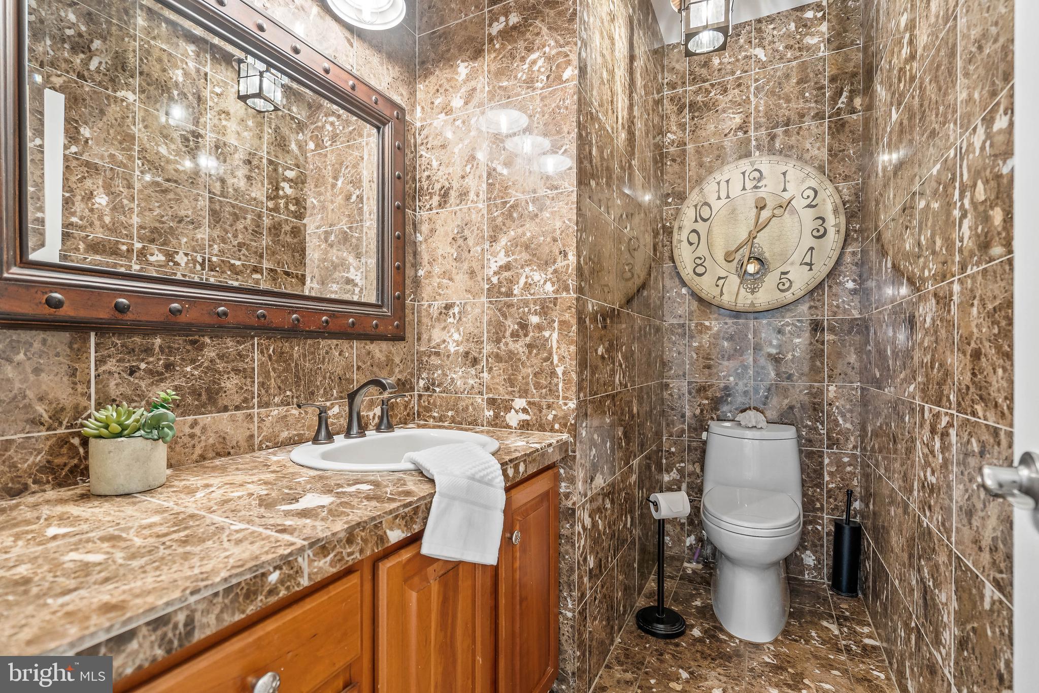 QUEEN ANNE ESTATES - Residential