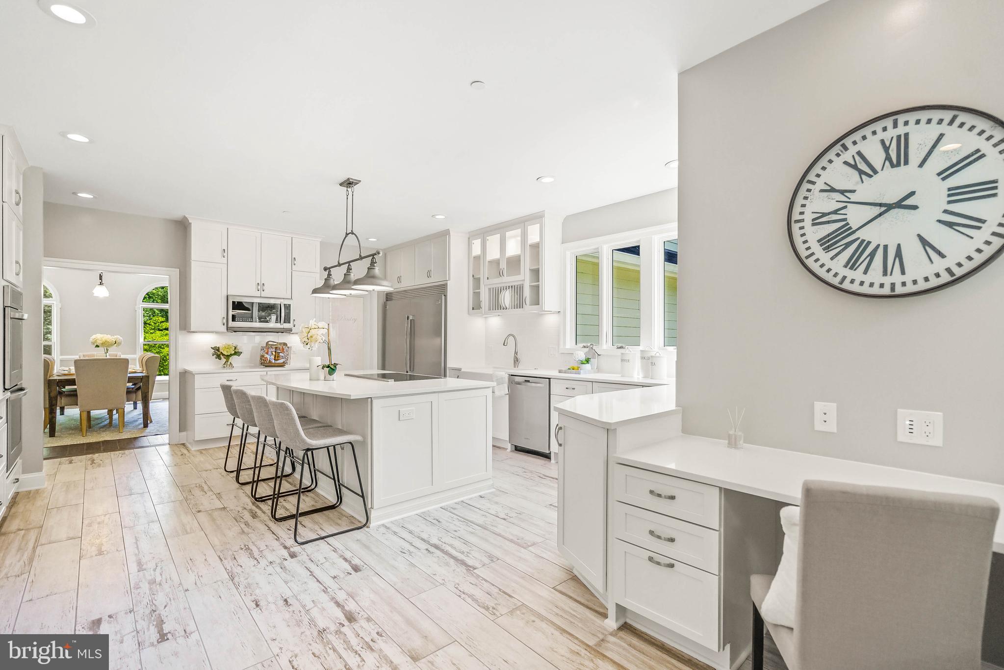 QUEEN ANNE ESTATES - Residential