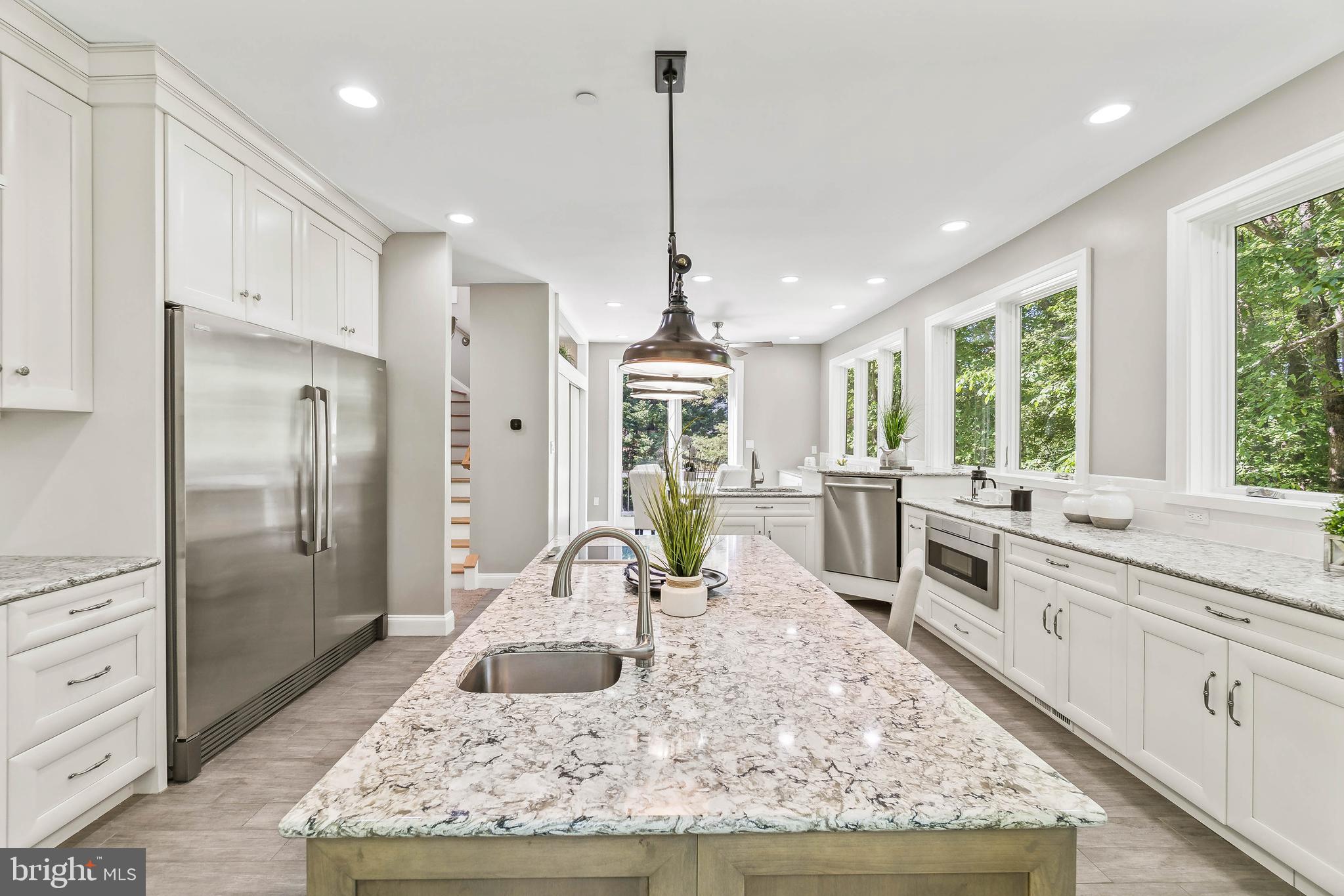 QUEEN ANNE ESTATES - Residential