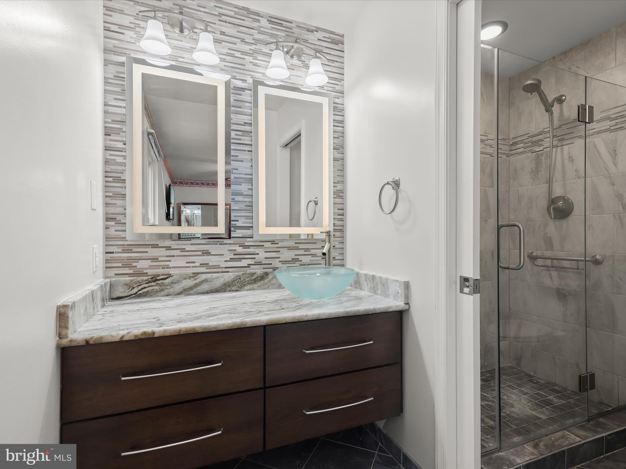 BEDFORD - Residential