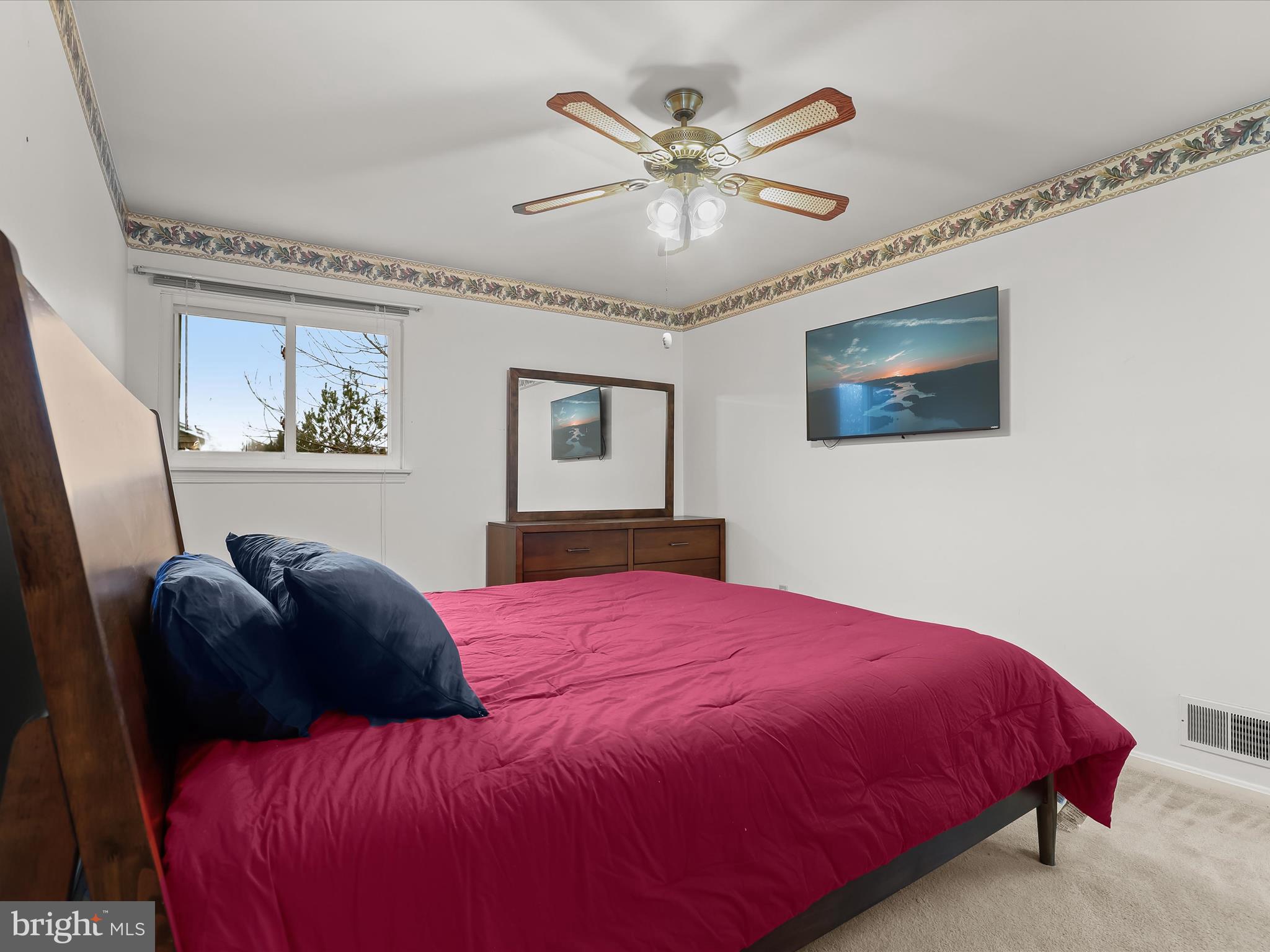 BEDFORD - Residential