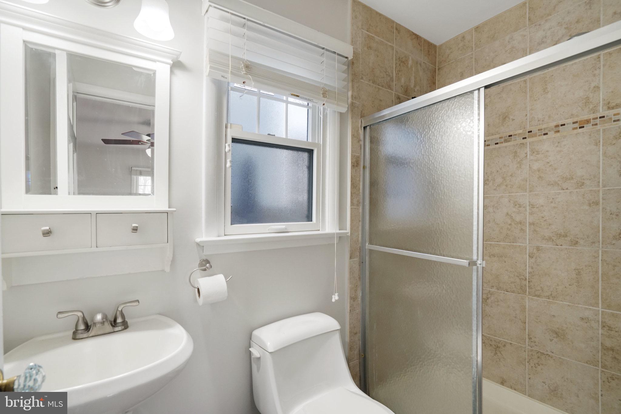 NORTH BARCROFT - Residential Lease