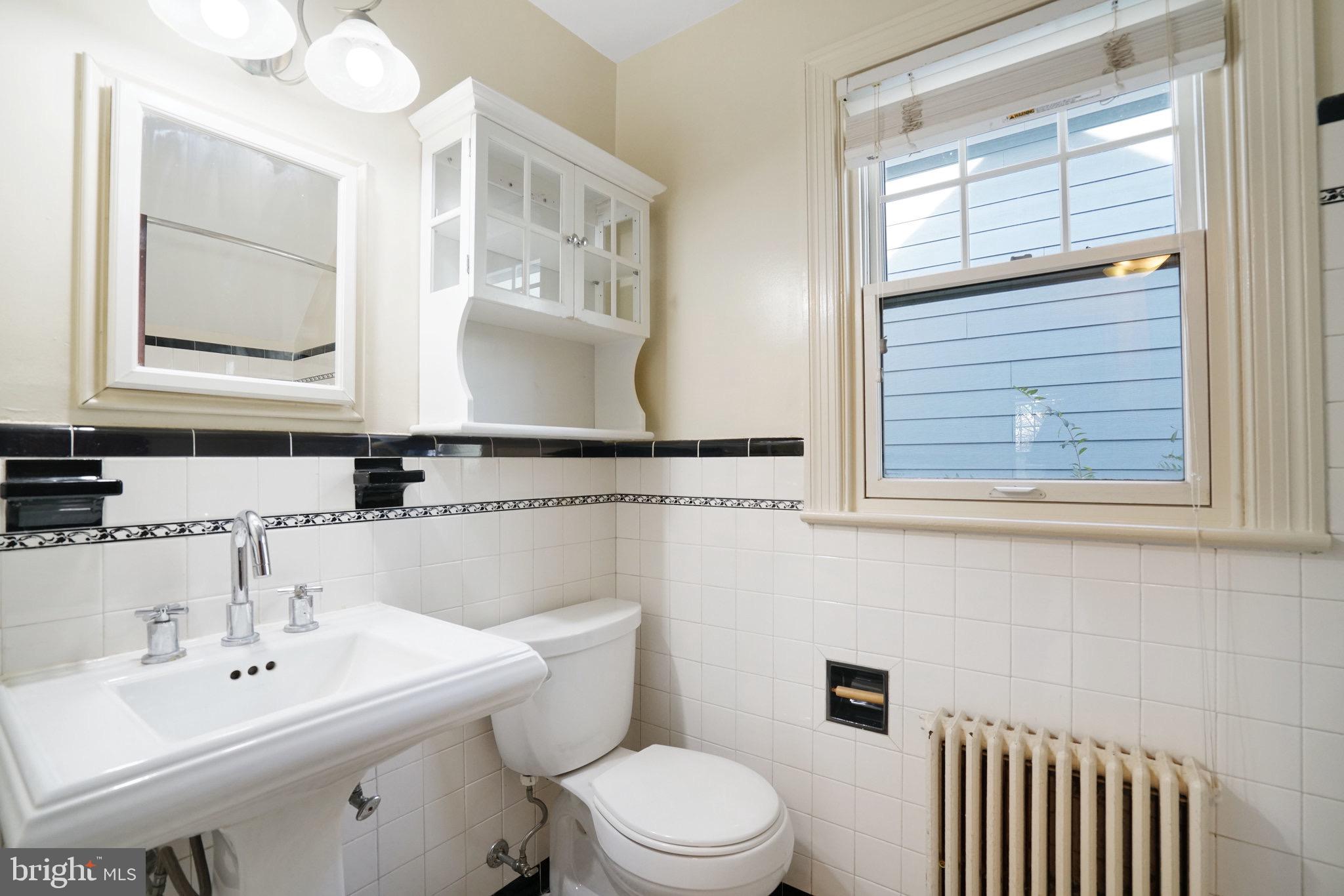 NORTH BARCROFT - Residential Lease