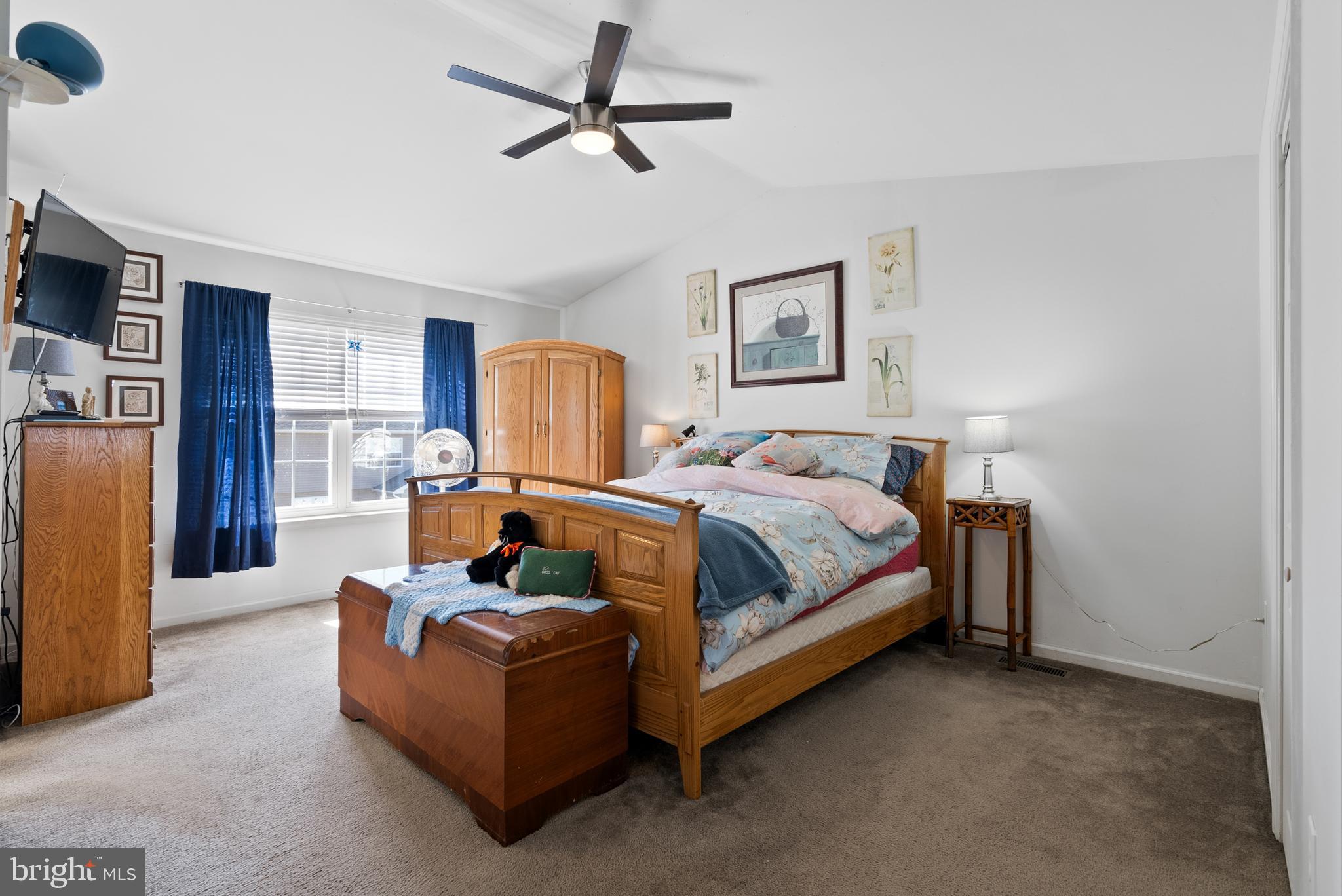 HAWTHORNE ESTATES - Residential