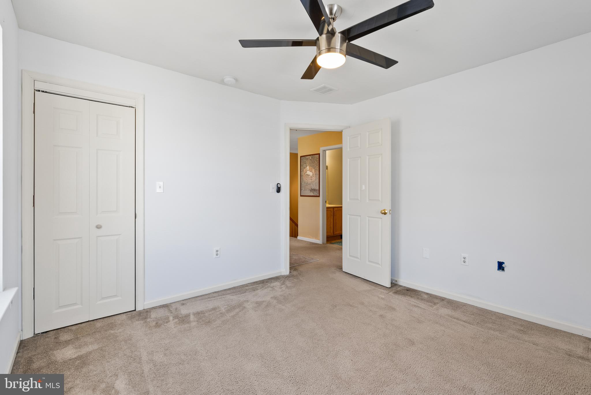 HAWTHORNE ESTATES - Residential