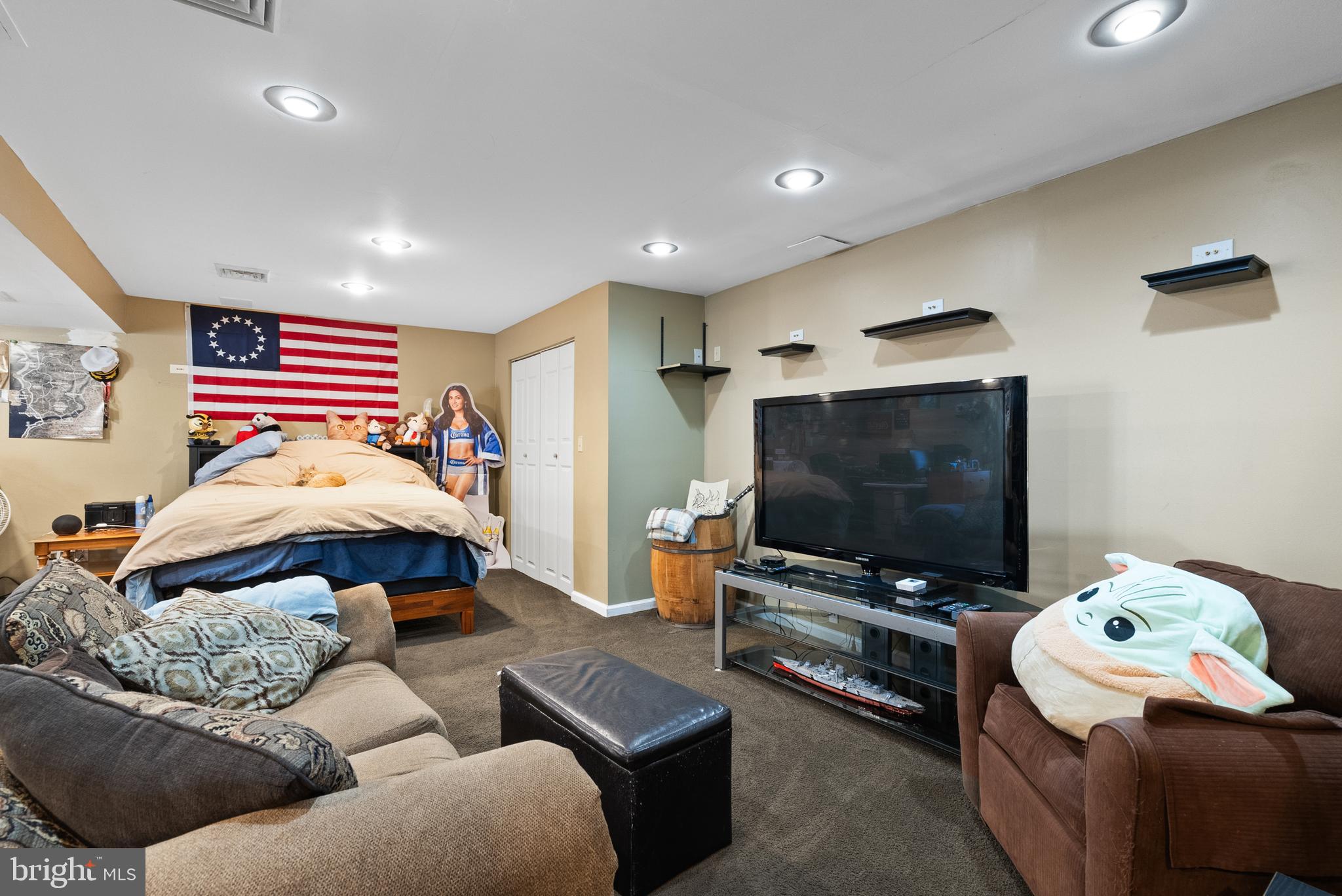 HAWTHORNE ESTATES - Residential