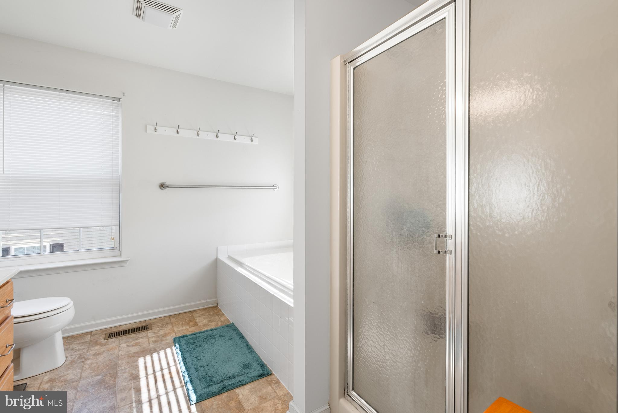 HAWTHORNE ESTATES - Residential