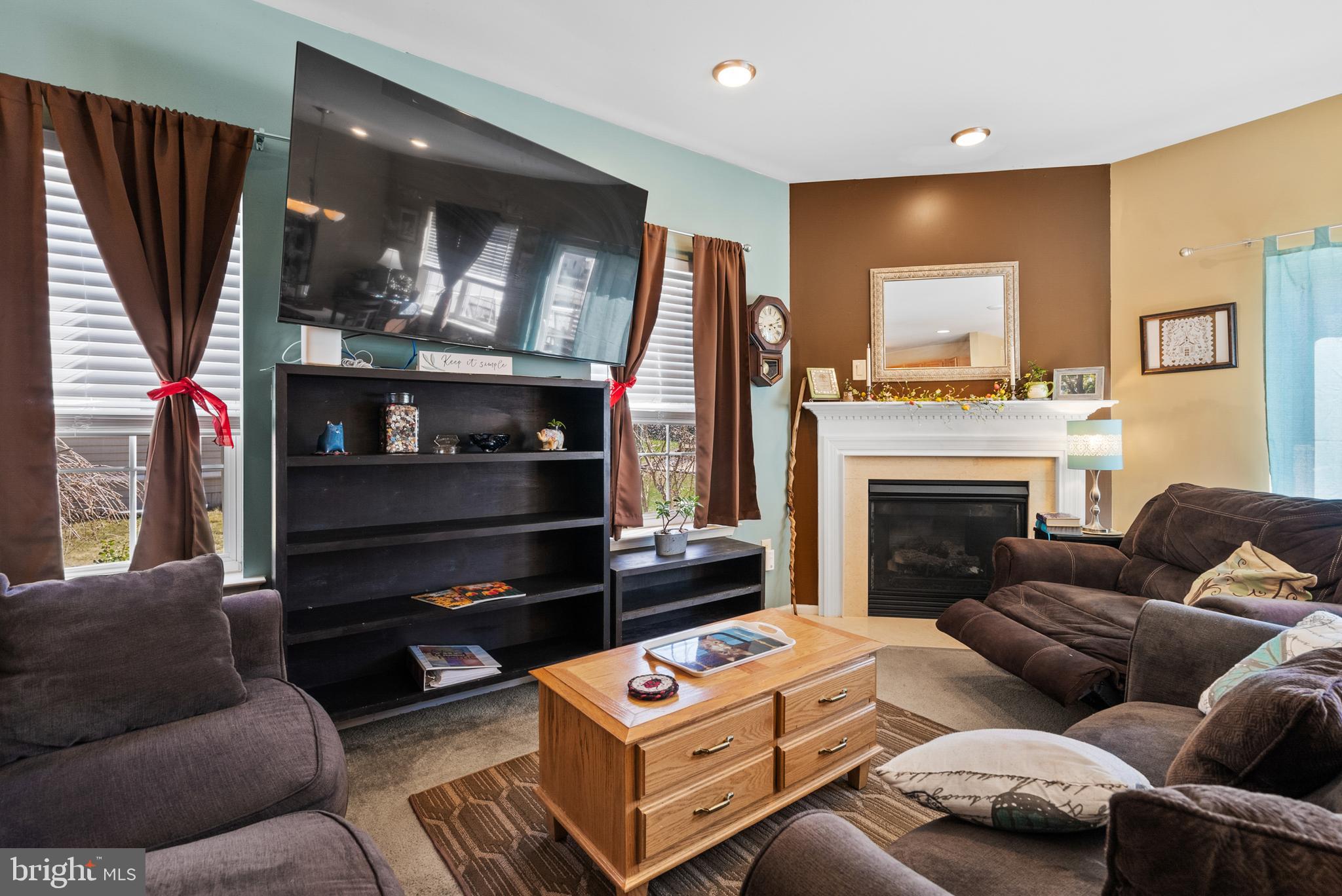 HAWTHORNE ESTATES - Residential