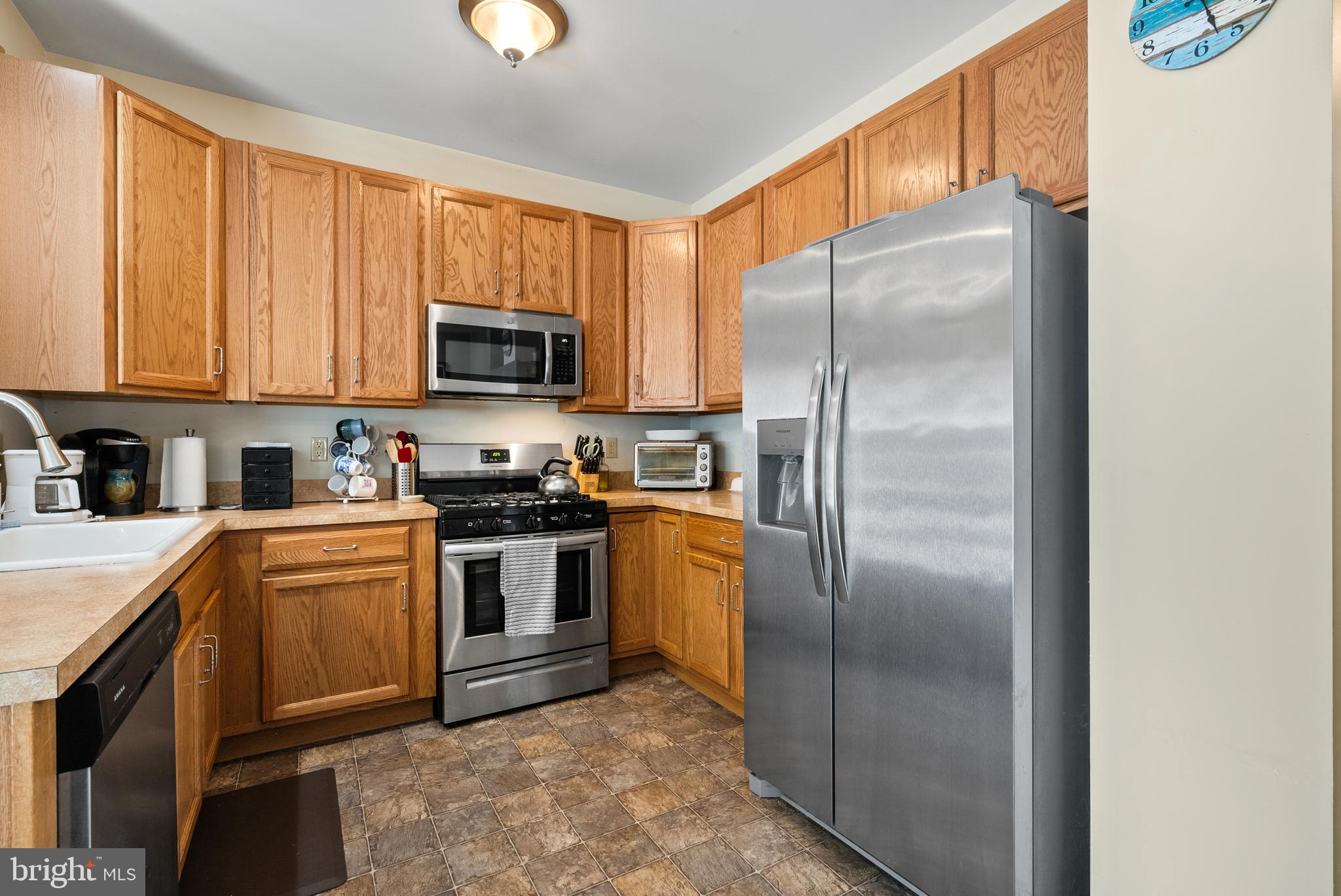 HAWTHORNE ESTATES - Residential