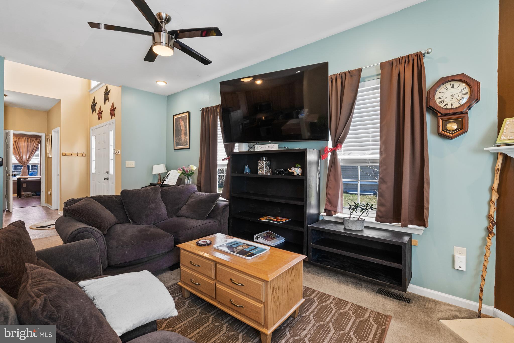 HAWTHORNE ESTATES - Residential