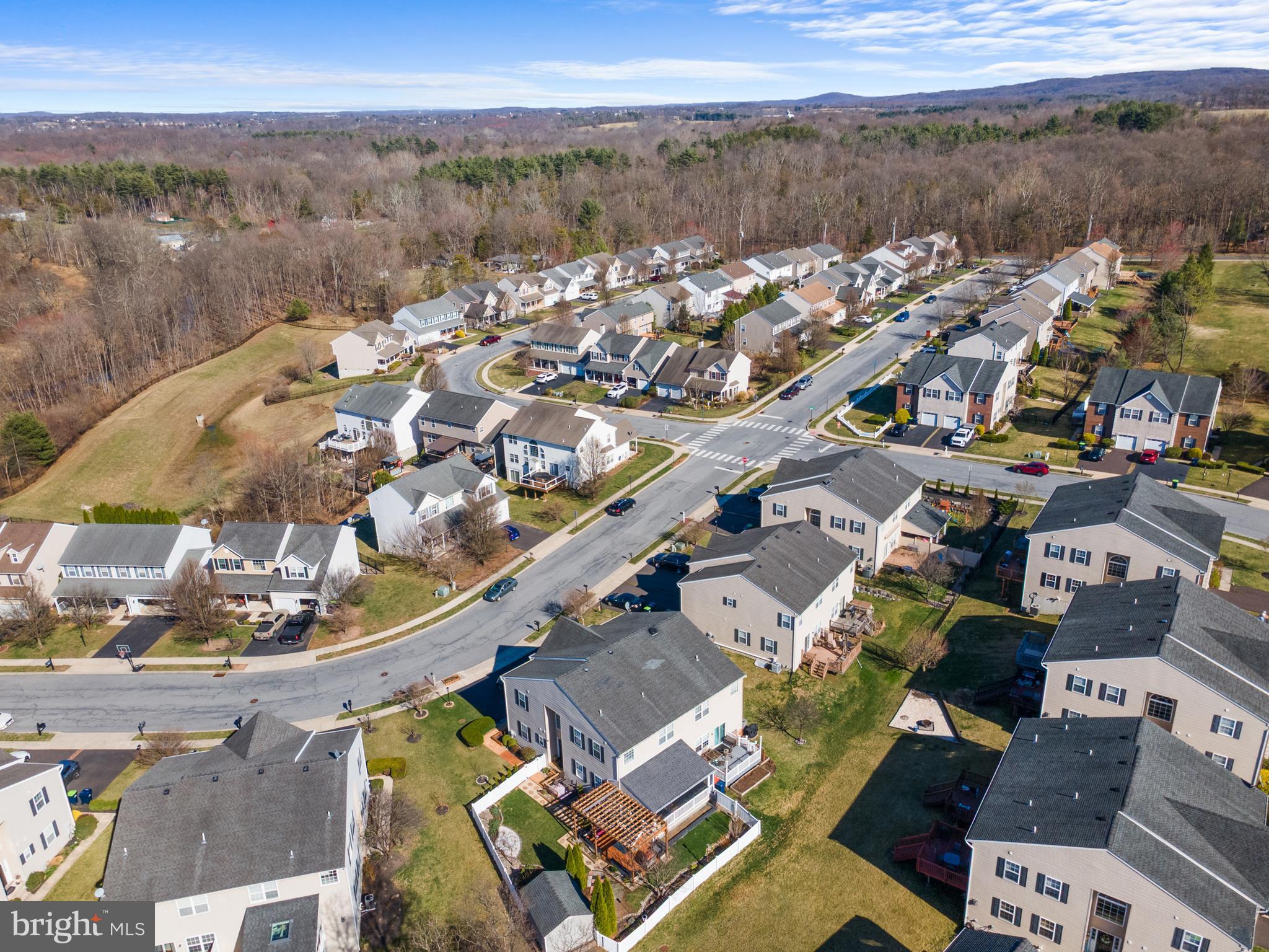 HAWTHORNE ESTATES - Residential