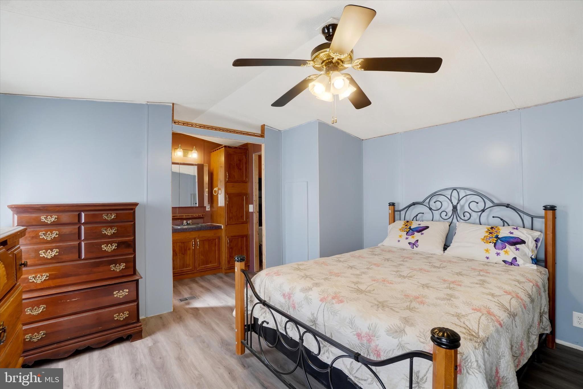 REGENT ACRES - Residential