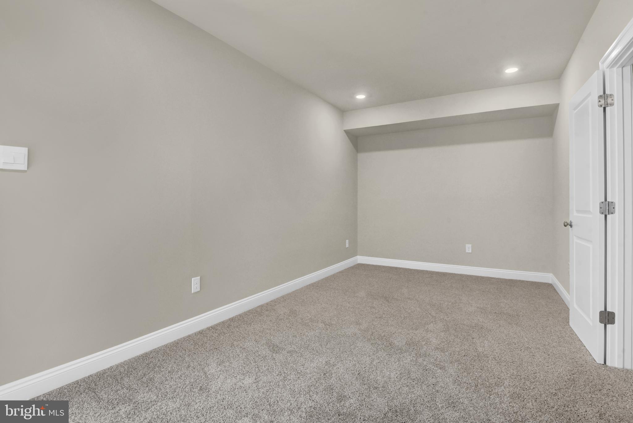 STONEGATE - Residential