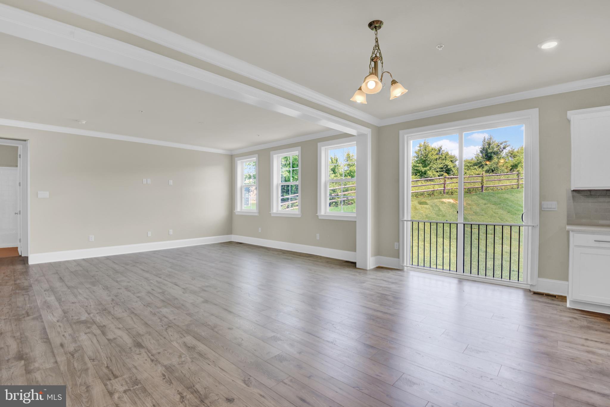 STONEGATE - Residential