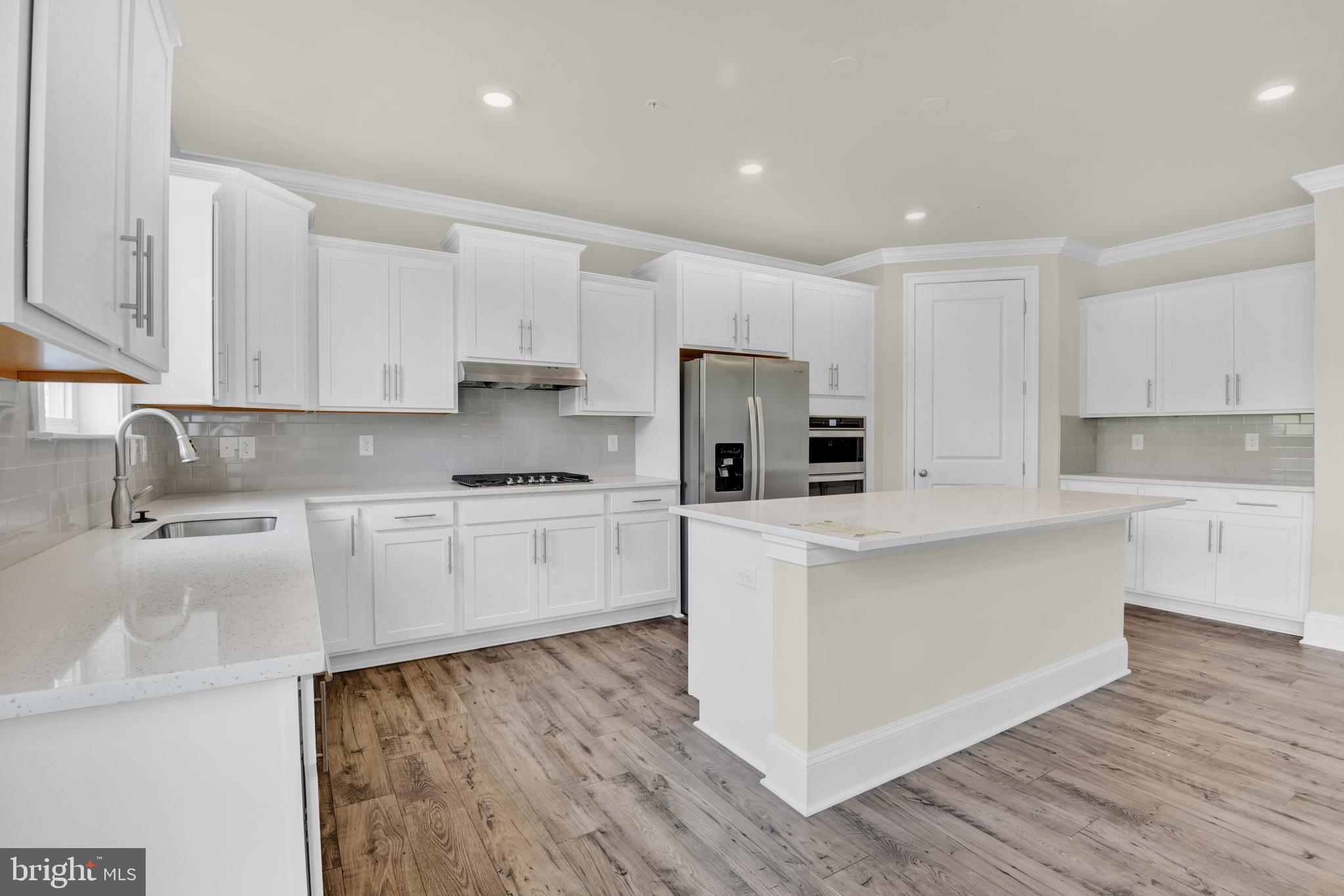 STONEGATE - Residential