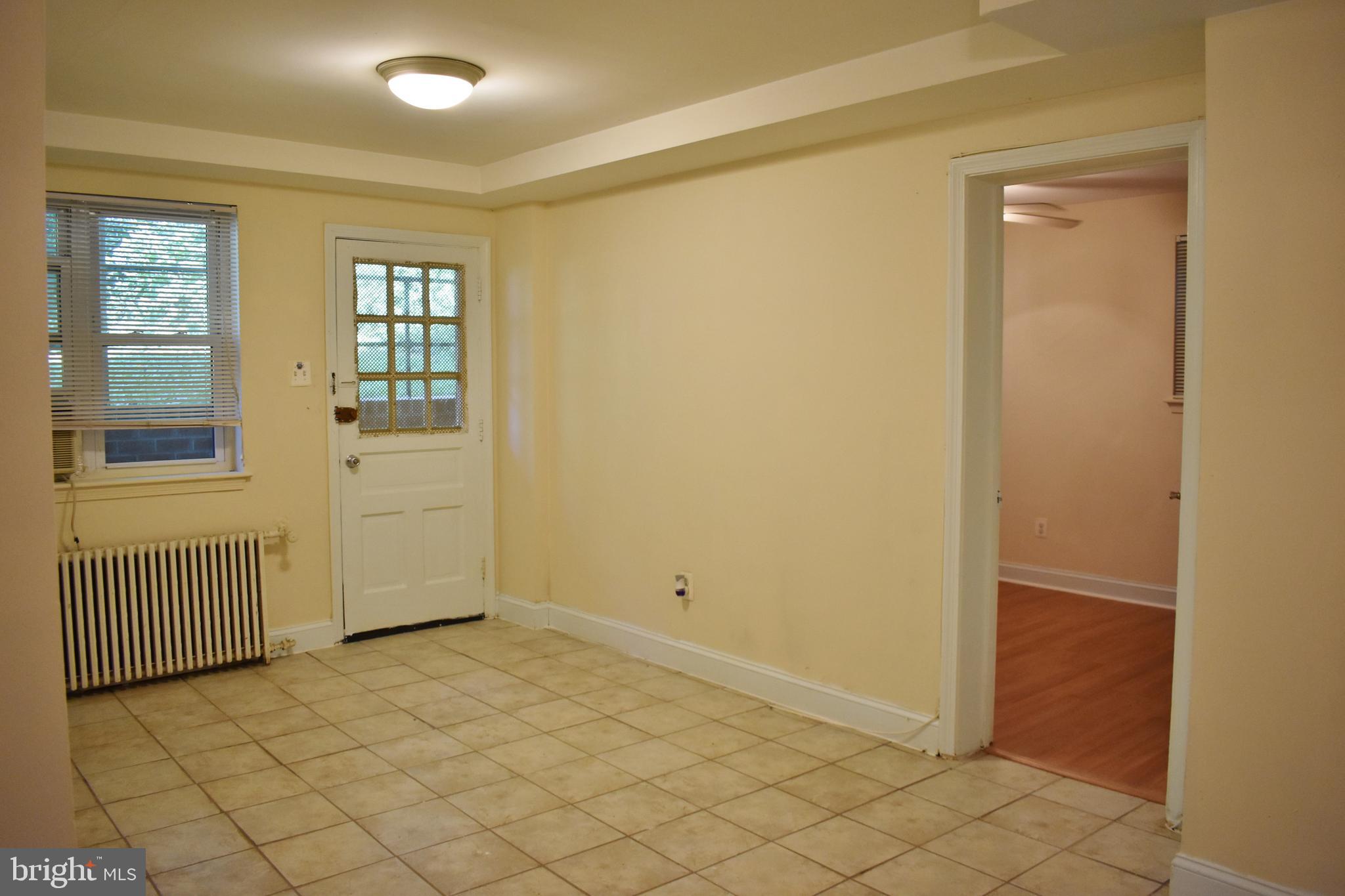 FOREST HILLS - Residential Lease