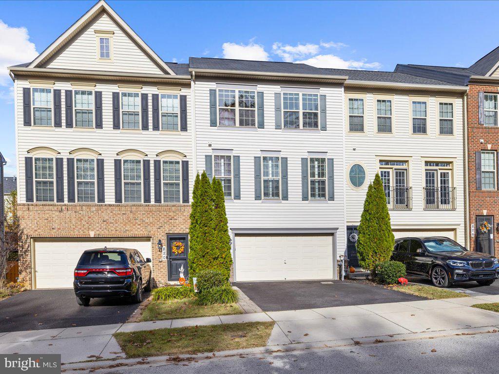 CANTERBURY VILLAGE - Residential