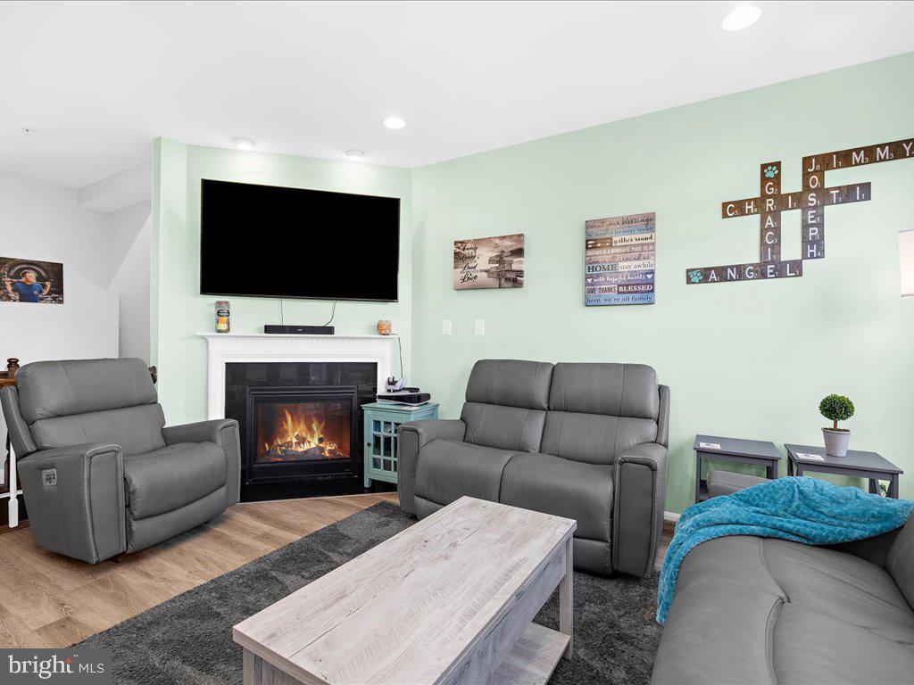 CANTERBURY VILLAGE - Residential