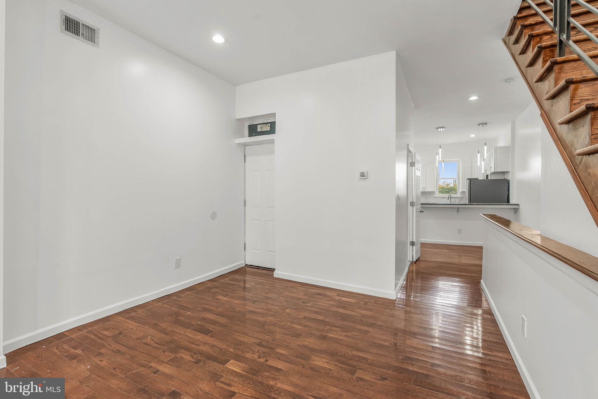 POINT BREEZE - Residential