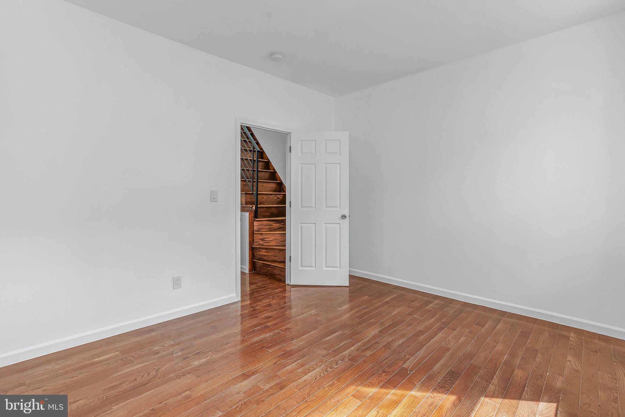 POINT BREEZE - Residential