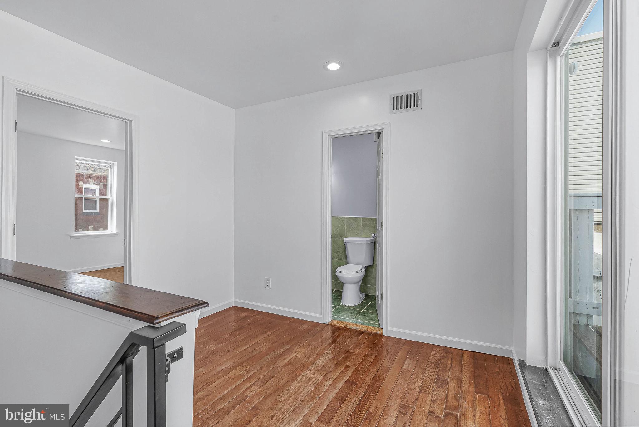 POINT BREEZE - Residential