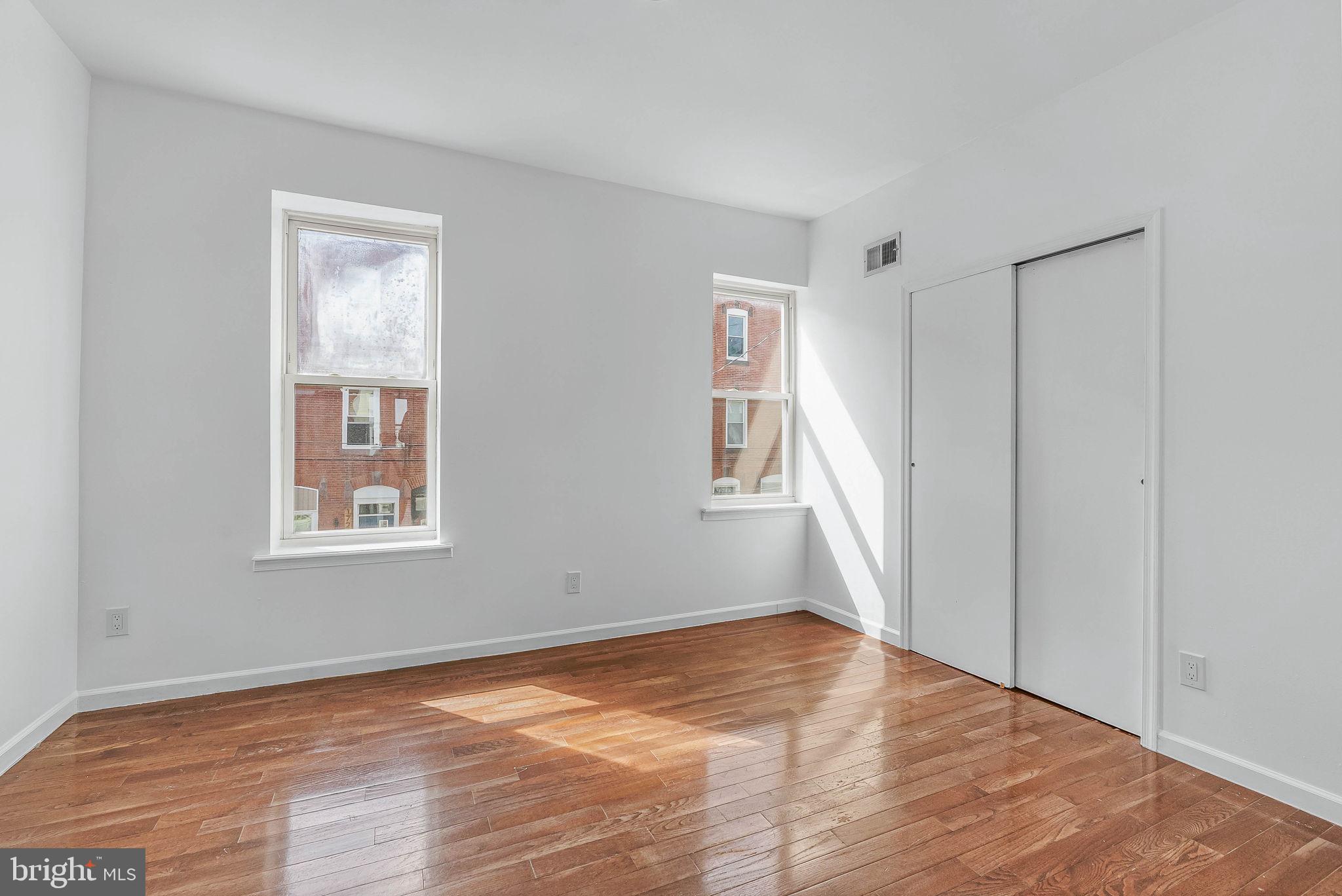 POINT BREEZE - Residential