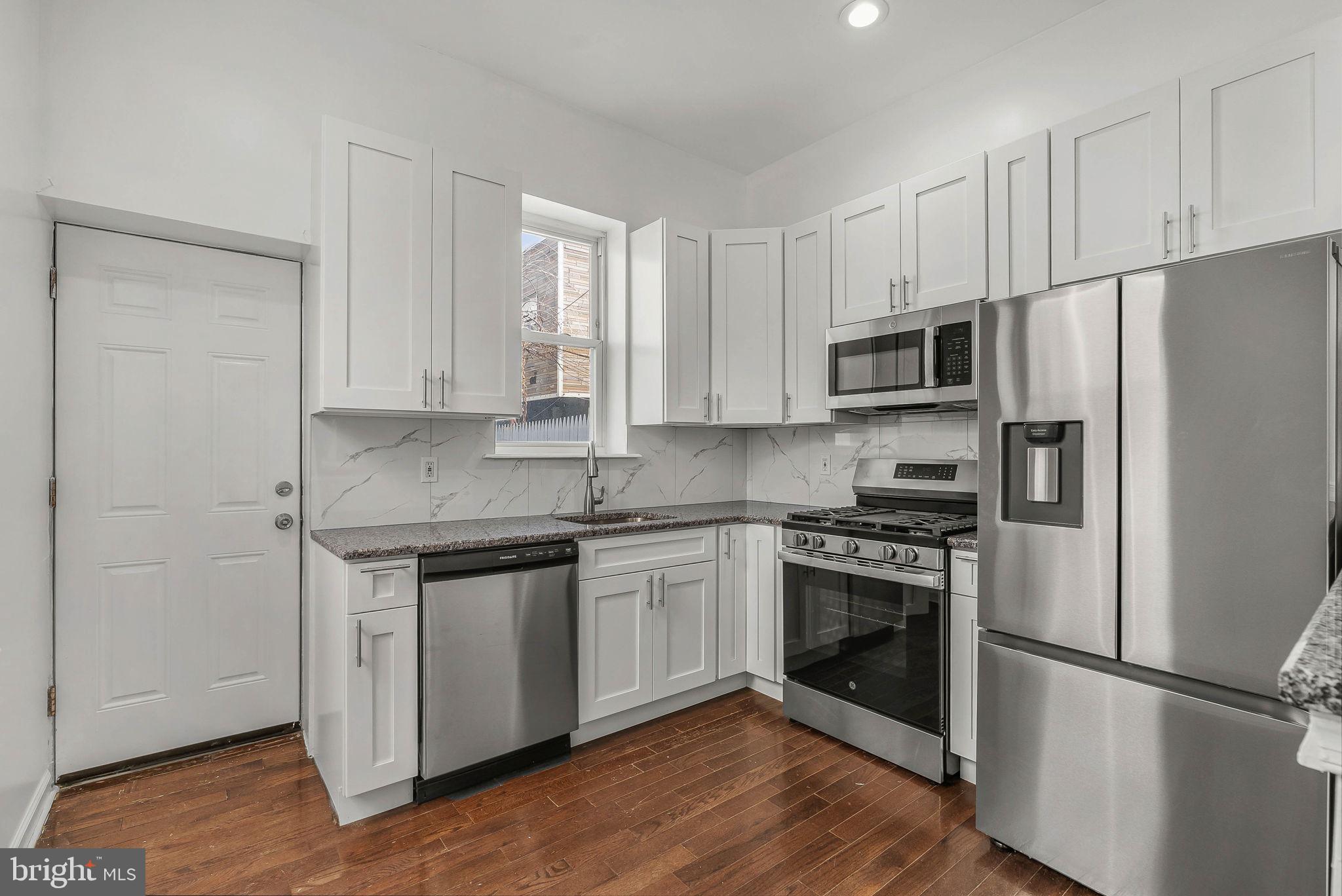 POINT BREEZE - Residential