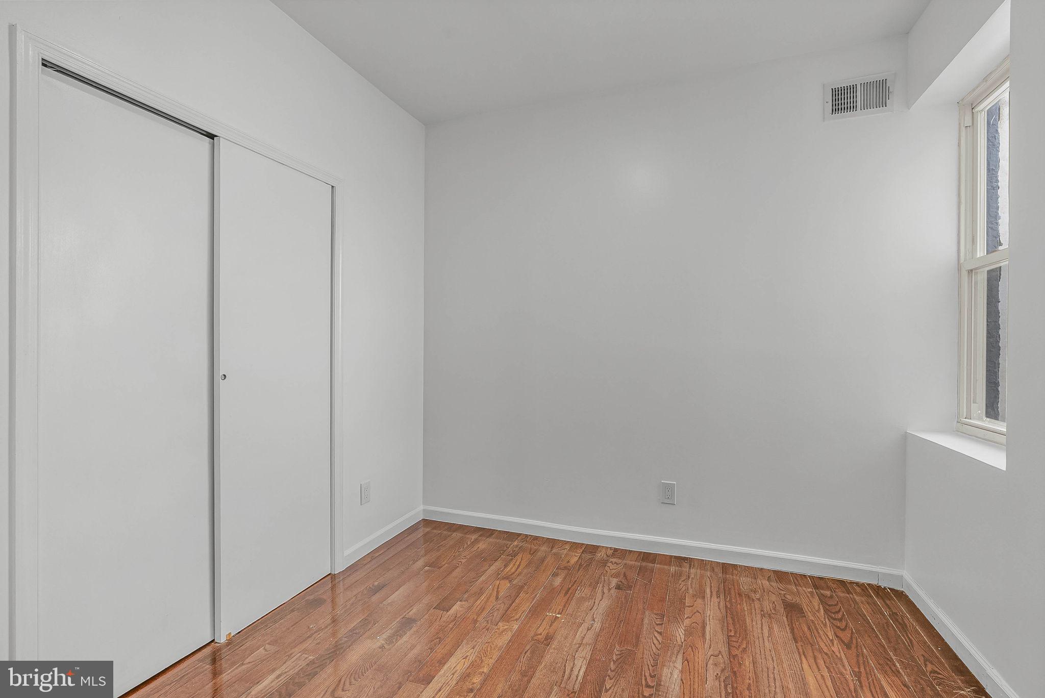 POINT BREEZE - Residential