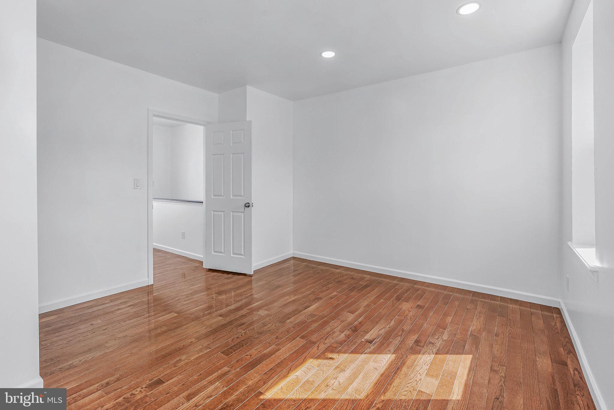 POINT BREEZE - Residential