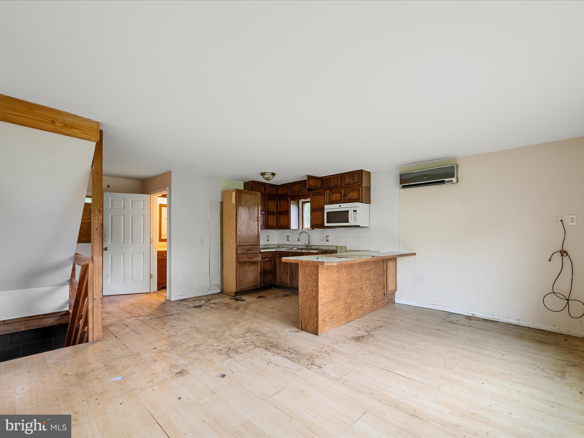 HIDDEN RIVER - Residential